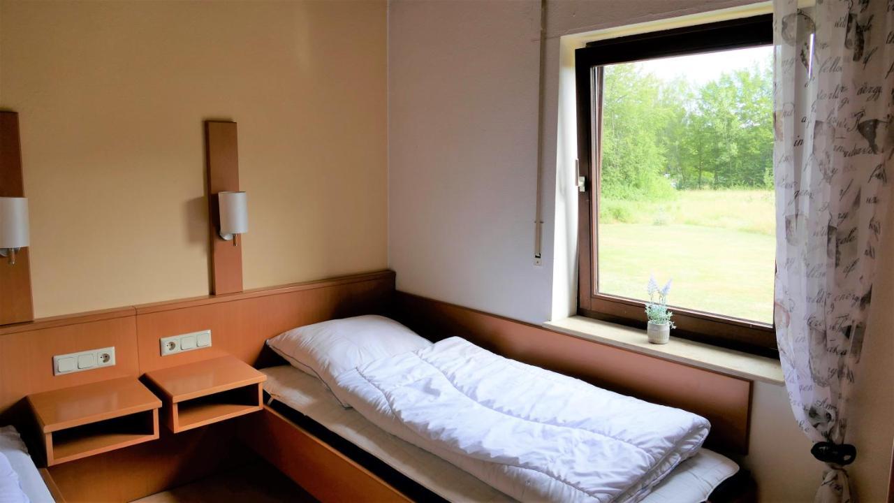 Helles Ferienhaus Im Landhausstil Fuer Bis Zu 10 Personen Frielendorf Zewnętrze zdjęcie