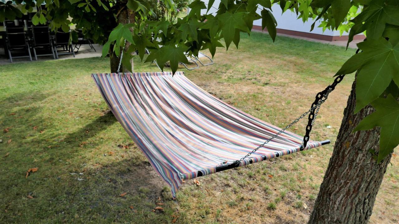 Helles Ferienhaus Im Landhausstil Fuer Bis Zu 10 Personen Frielendorf Zewnętrze zdjęcie